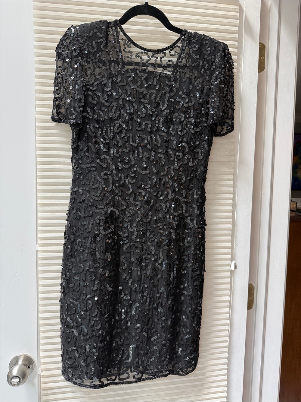 Leslie Fay vintage Black Sequin cocktail dress P8